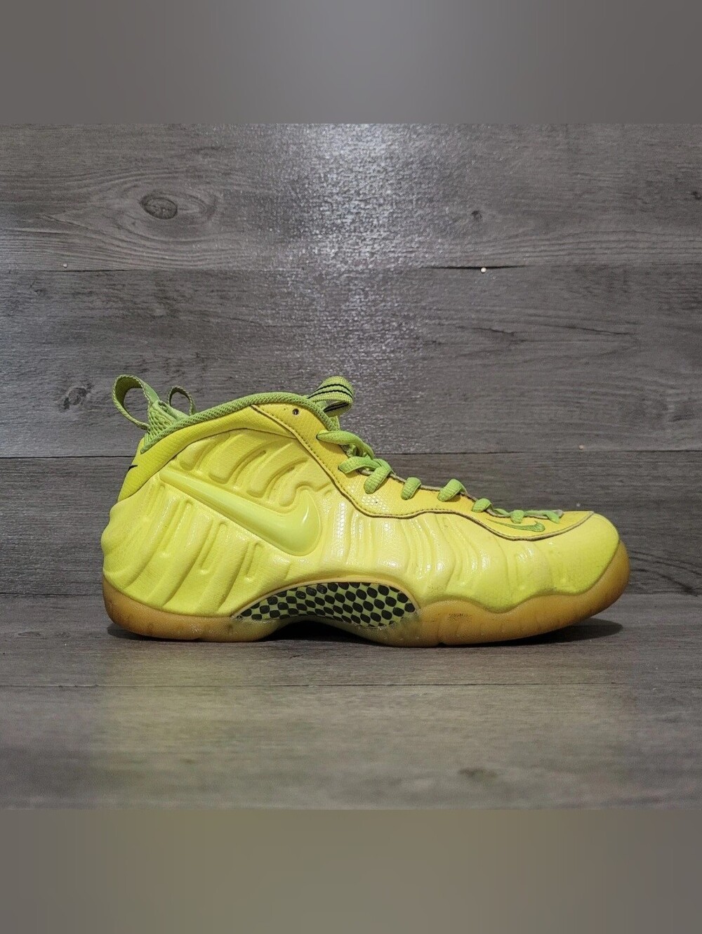 Nike Foamposite Pro Volt Mens Size 9 Yellow Basketball Shoes Foams